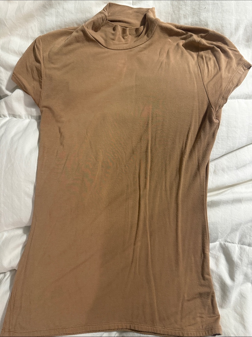 Express - Short-Sleeve Mock Neck Top in Camel Brown - Small